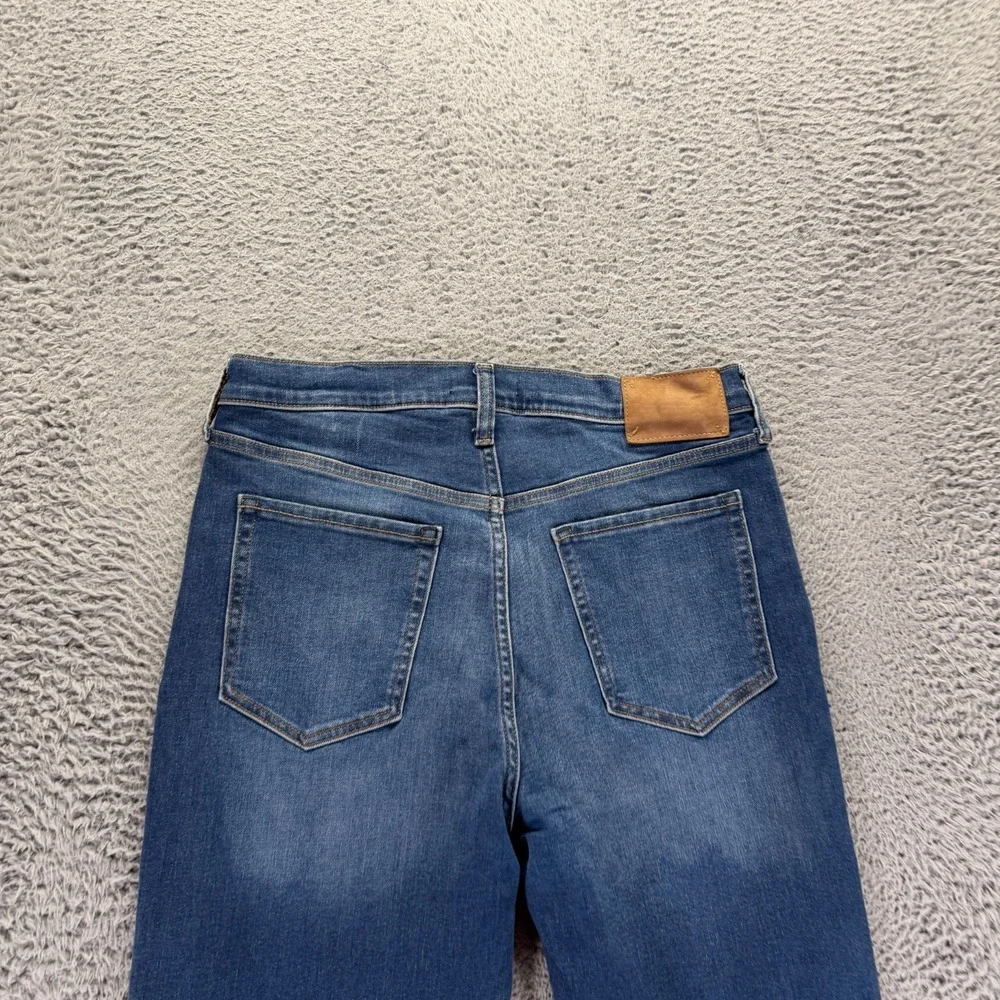 Banana Republic Jeans Womens 32x31 Blue Cotton Denim Flared Leg Faded Stretch
